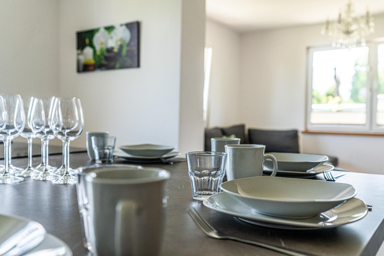 Food & Drinks 5, Apartamenty z widokiem & Balia & Basen - Willa KROLE 25A Harenda SKI by RentiloPL, Tatra
