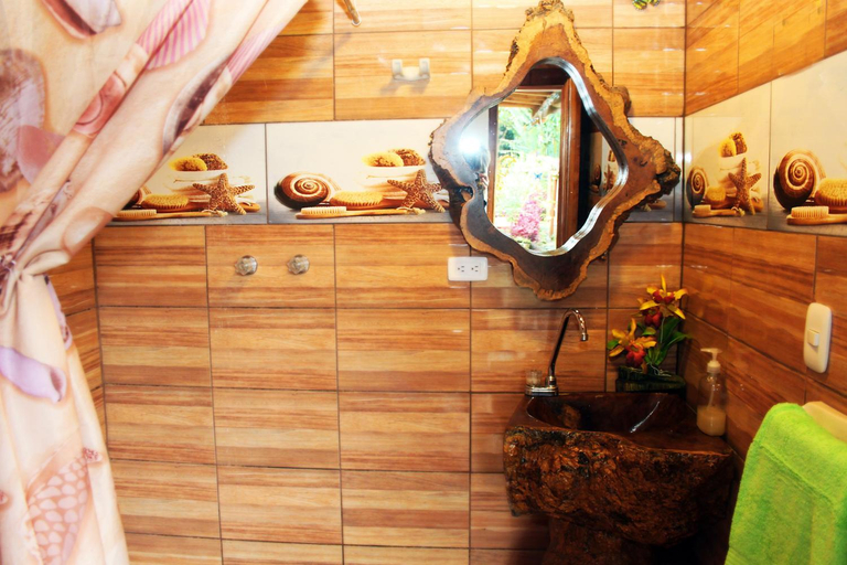 Bathroom 5, Ecolodge El Puente, Salento