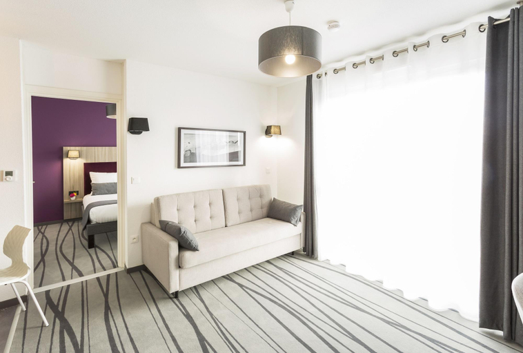 Bedroom 3, Nemea Apparthotel Stadium, Gironde