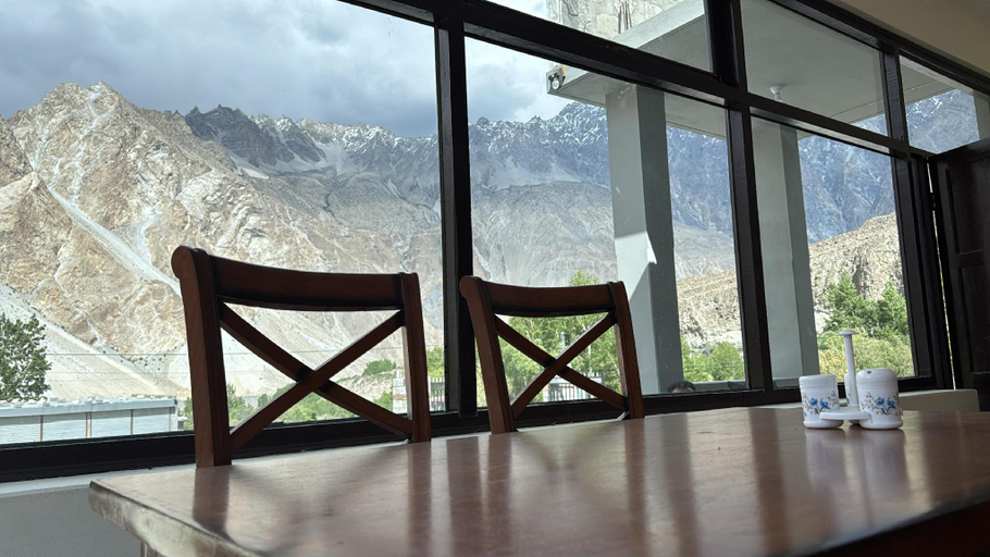 Others 3, Danatum Passu, Northern Areas