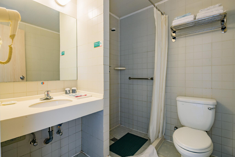 Bathroom 4, Jinjiang Inn Baoji Gaoxin, Baoji