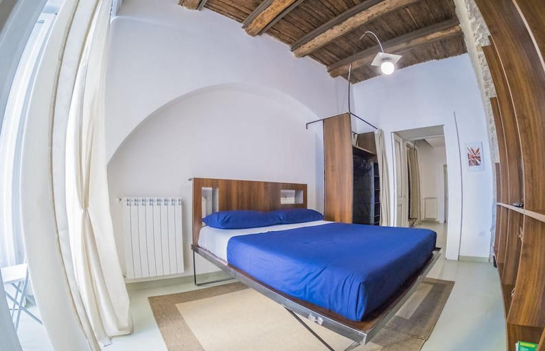 Bedroom 2, Per Amor Duomo, Napoli