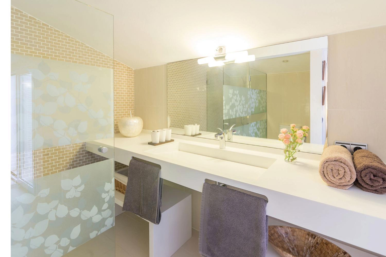 Bathroom 4, BINIPARADISE Villas, Baleares
