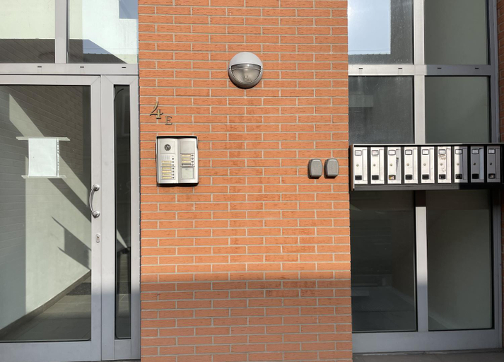 Others 5, CITY CENTER - Modern flat with PARKING and WIFI - Apt A, Bergamo
