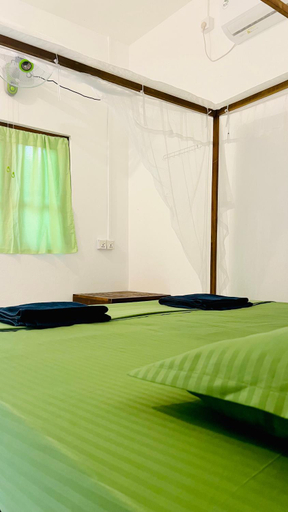 Bedroom 2, The Woodnest, Pothuvil