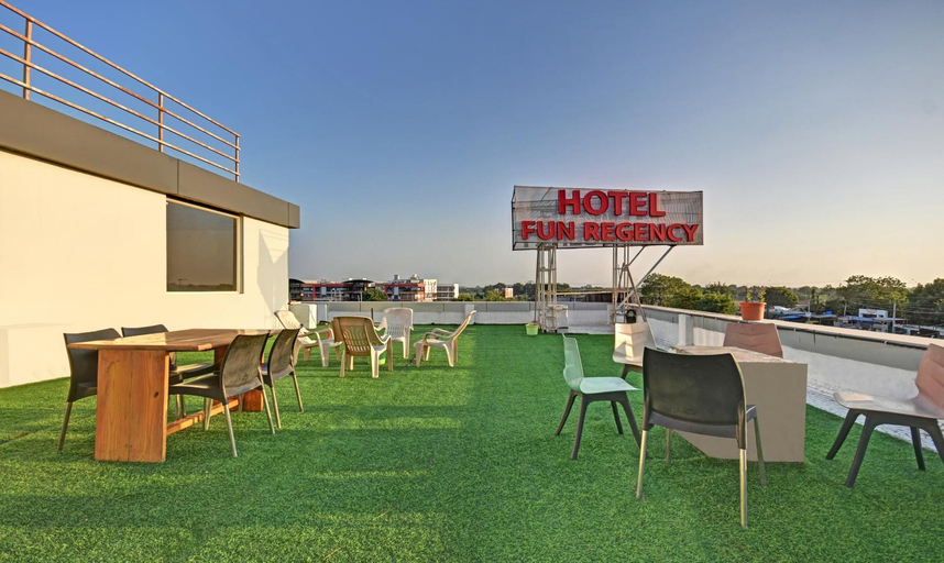 Food & Drinks 5, Hotel Fun Regency, Vitthalapur, Ahmadabad