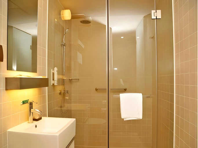Bathroom 3, Jinjiang Inn Select Shenzhen Huanggang Port Huangcheng Square, Shenzhen
