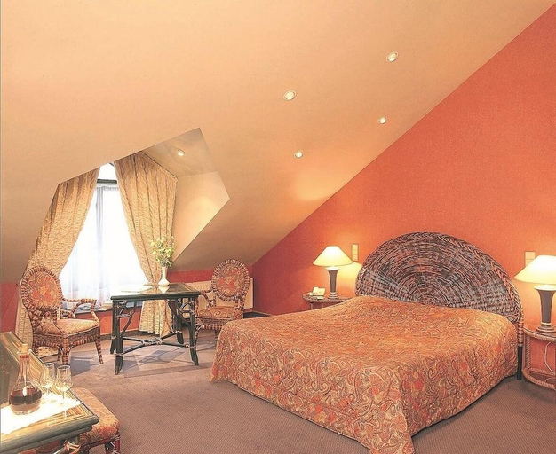 Bedroom 2, Château d'Hassonville, Luxembourg