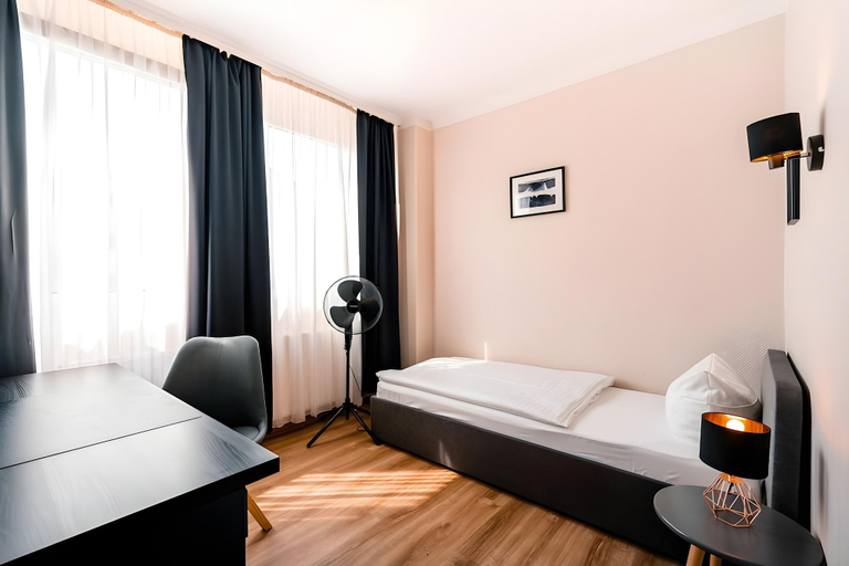 Bedroom 4, Hotel Berliner Baer, Berlin