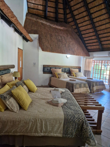 Bedroom 3, African Ambience, Umkhanyakude