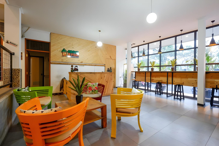 Food & Drinks 4, Griya Ayem Residence, Semarang