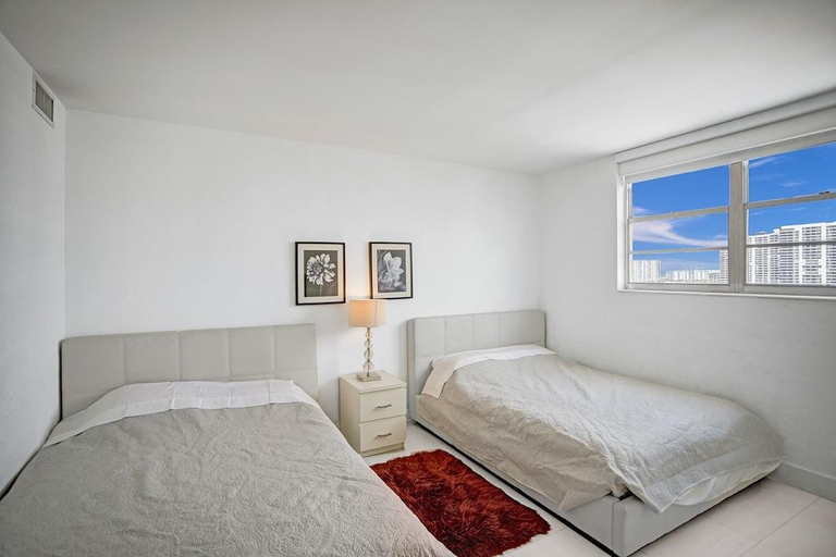 Bedroom 4, Ocean Reserve, Miami-Dade