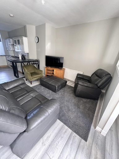 Others 2, Great Northern Apartment, Aberdeen