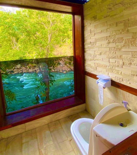 Bathroom 3, Puunee Wild River Villa's Borobudur, Magelang
