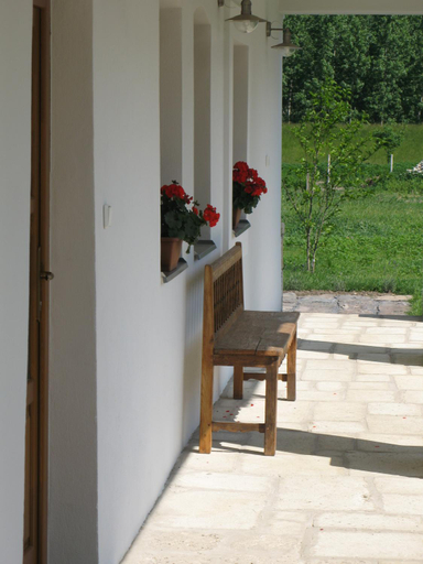 Others 2, Tokaj Nobilis Udvarhaz, Tokaji