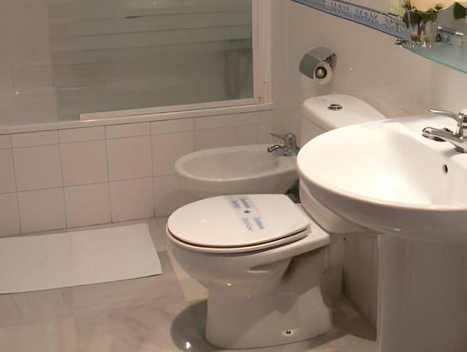 Bathroom 4, Hotel Doña Blanca, Sevilla