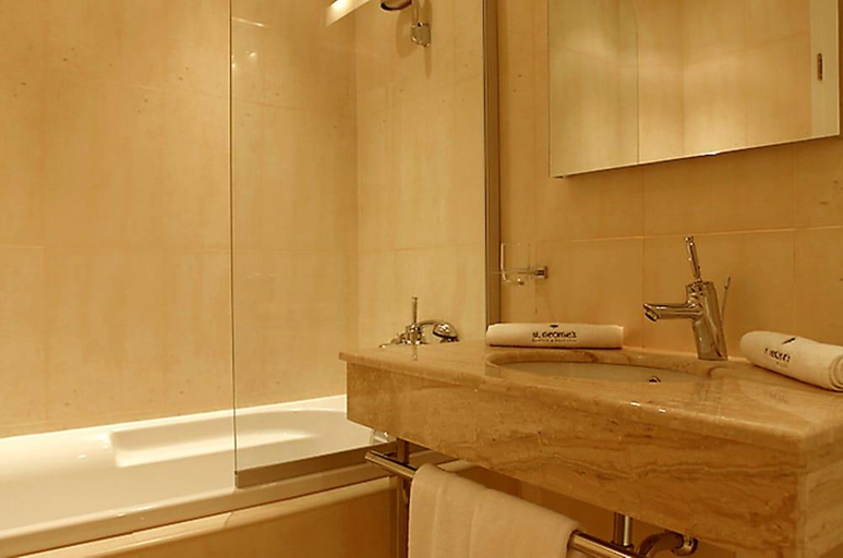 Bathroom 5, Saint George Palace Aparthotel, Bansko