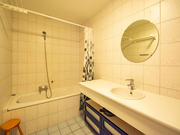 Bathroom, Apartment in Bergen near Sandy Beach, Zijpe