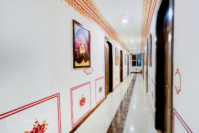 Public Area, Hotel Sahibs Royal Ville, Agra
