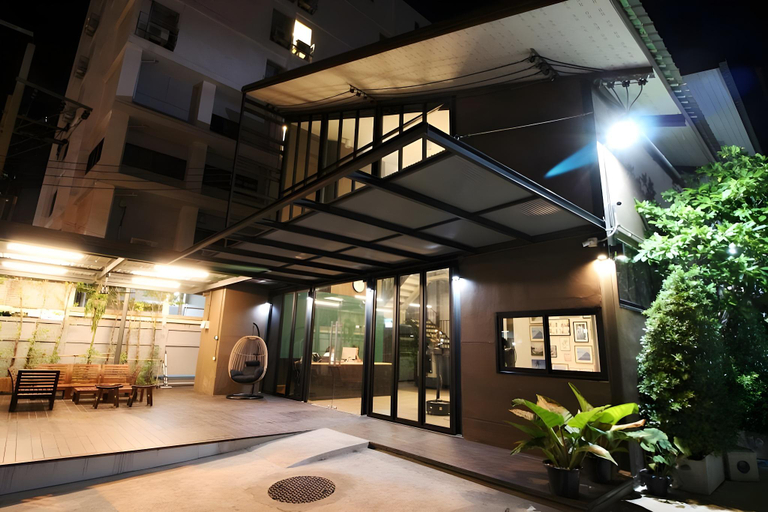 Exterior & Views 4, R 17 Living Hotel, Din Dang
