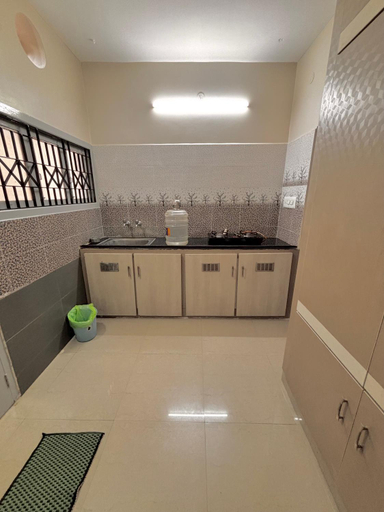 Others 4, Srirangam Service Apartment, Tiruchirappalli