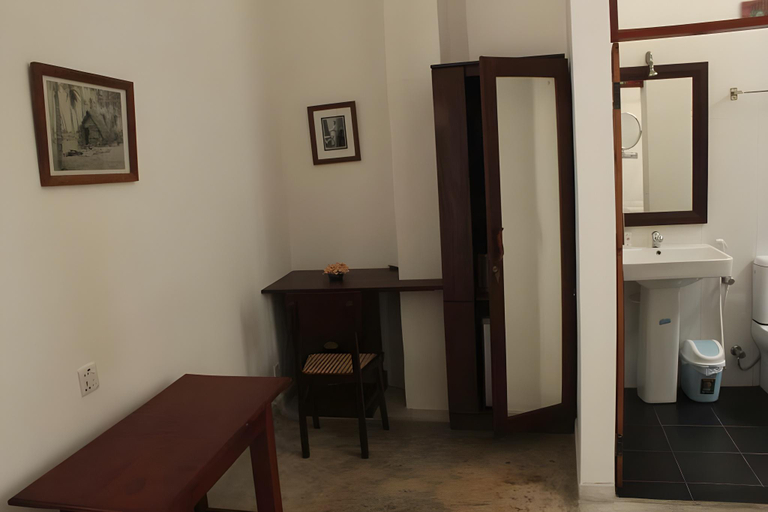 Bathroom 4, Pedler 62 Guest House, Galle Four Gravets