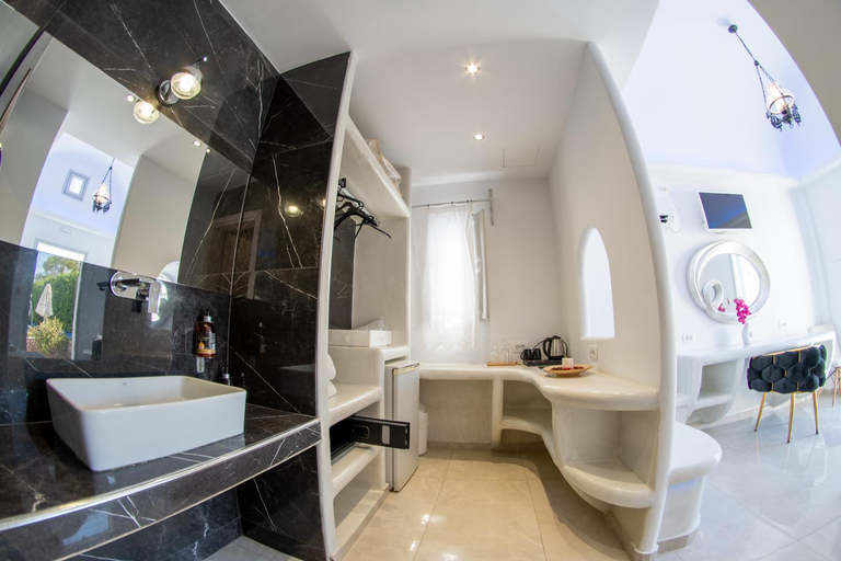 Bathroom 3, Anezina Villas, South Aegean