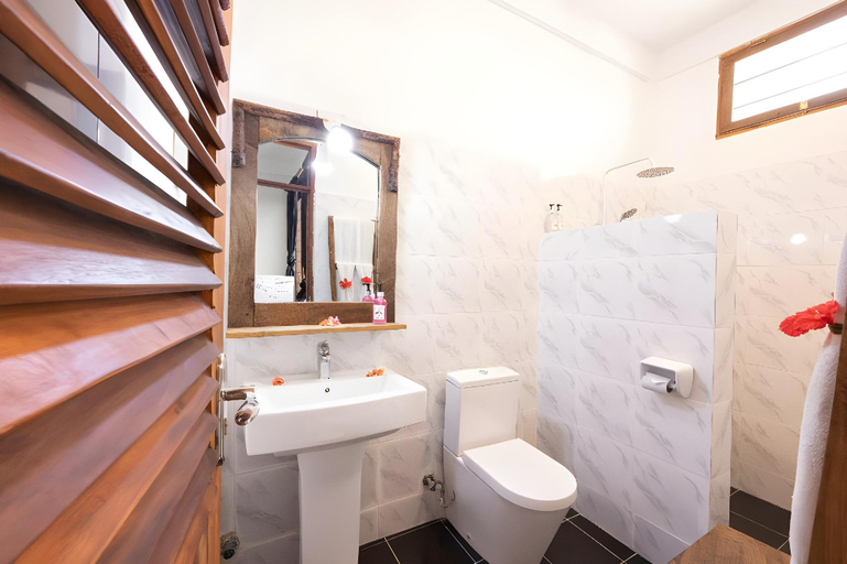 Bathroom 4, Paradise Beach Resort & Spa, Kati