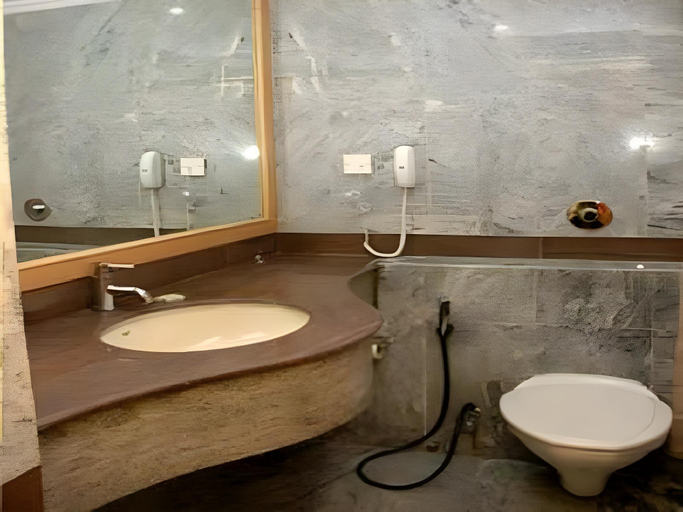 Bathroom, ASR Guesthouse, Chittoor