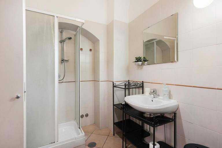 Bathroom 4, B&B Verdi, Salerno