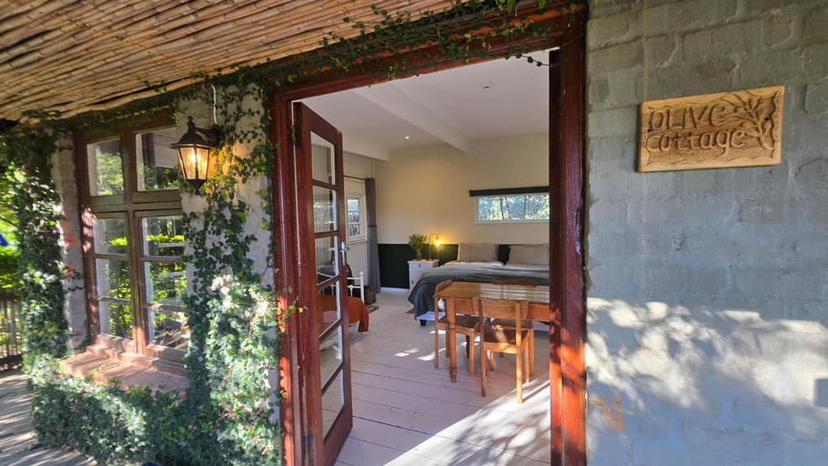 Others 2, Le Petit Paradis, Cape Winelands