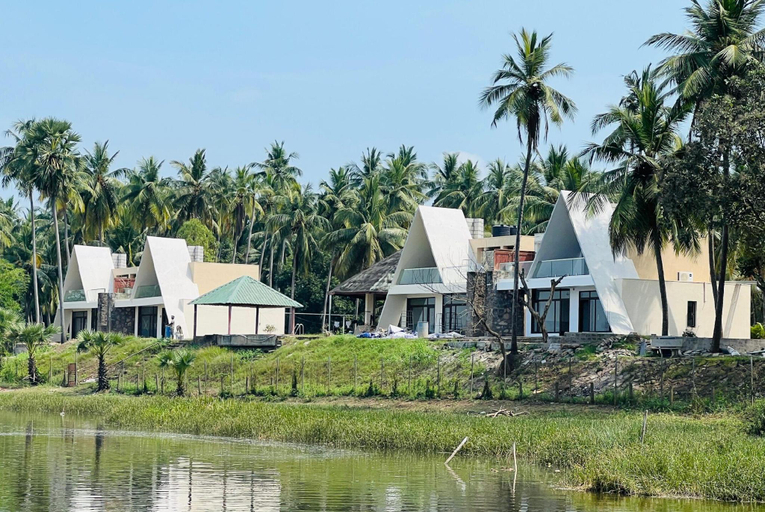 Surrounding environment, Rio Vista, East Godavari