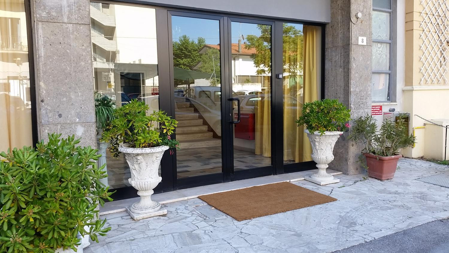 Others 2, Hotel Ambassador Room Only - Self Check-in, Rimini