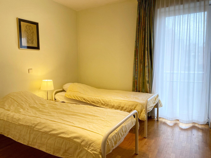 Bedroom 2, Apartment in Nieuwpoort near the Beach, West-Vlaanderen