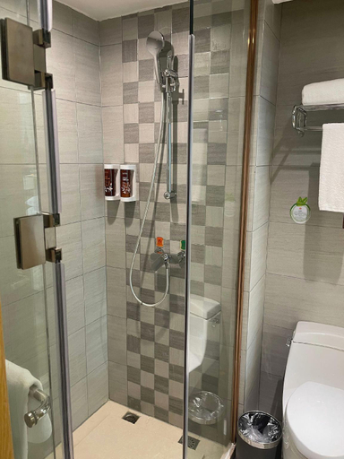 Bathroom 3, Vienna Hotel Hunan Yueyang Exhibition Center Industrial Park, Yueyang