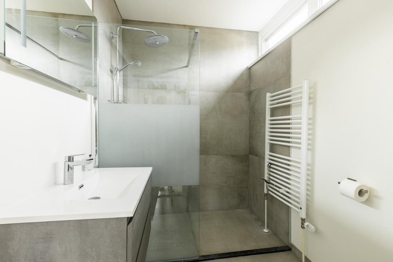 Bathroom 3, VlieMare Appartementen De Kluut, Vlieland