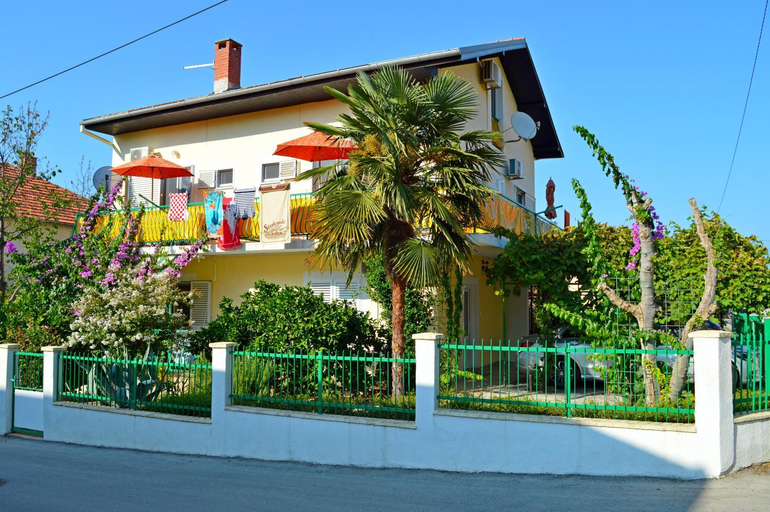 Exterior & Views 4, Apartment and Rooms Katica, Biograd na Moru