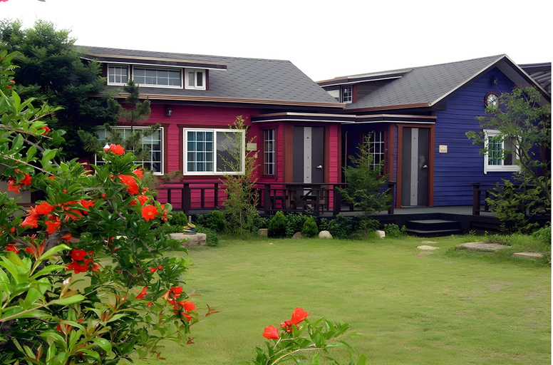 Exterior & Views
