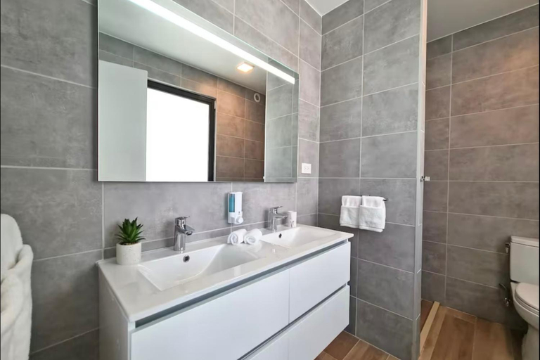 Bathroom 2, Exclusive NEW luxury townhouse with pool in PALM BEACH