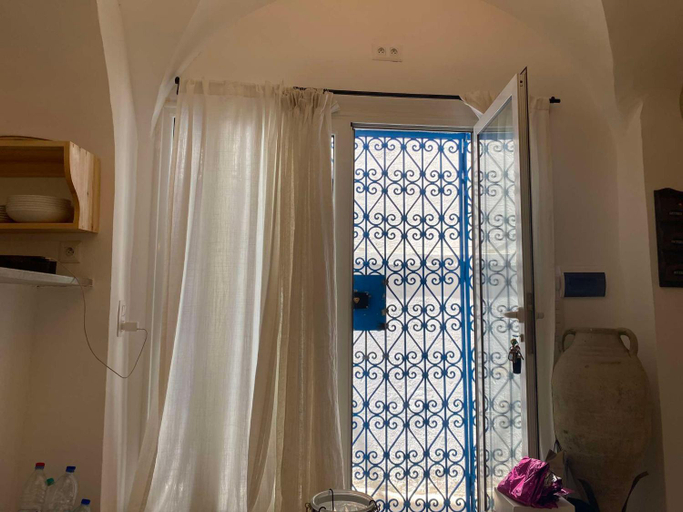 Others 4, artgohomes, Hammamet