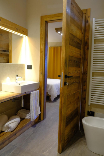 Bathroom, Arlette Chambres d'hotes, Aosta