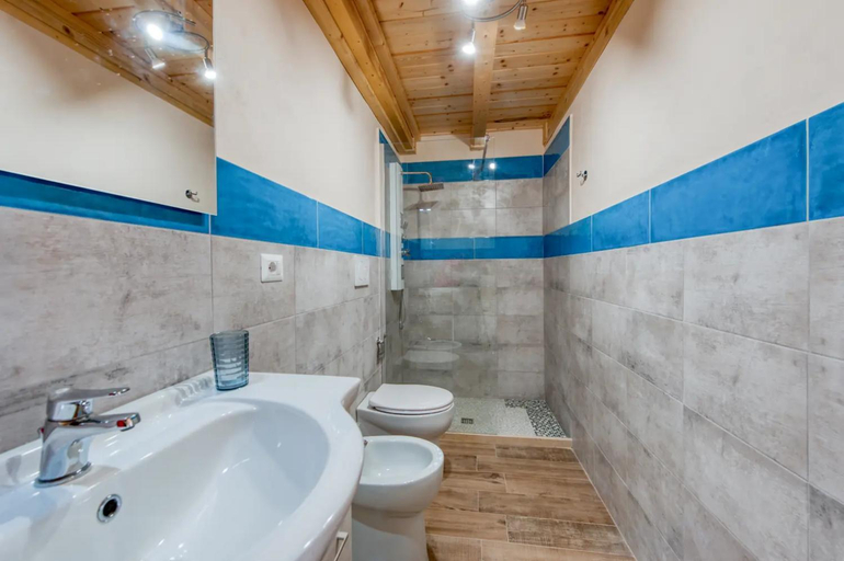Bathroom 2, Casolare Giardino Aiarella, Lecce