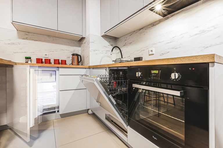 Others 5, Komfort z balkonem w centrum, Środa Śląska