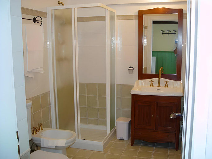 Bathroom 3, Quinz - Locanda Al Lago, Belluno