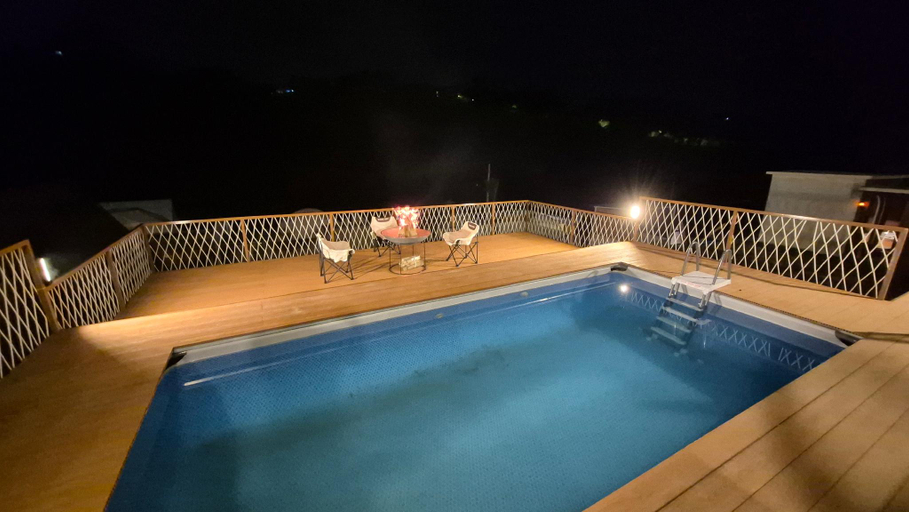 Swimming pool, Mahkota Sangkuriang Bandung, Bandung