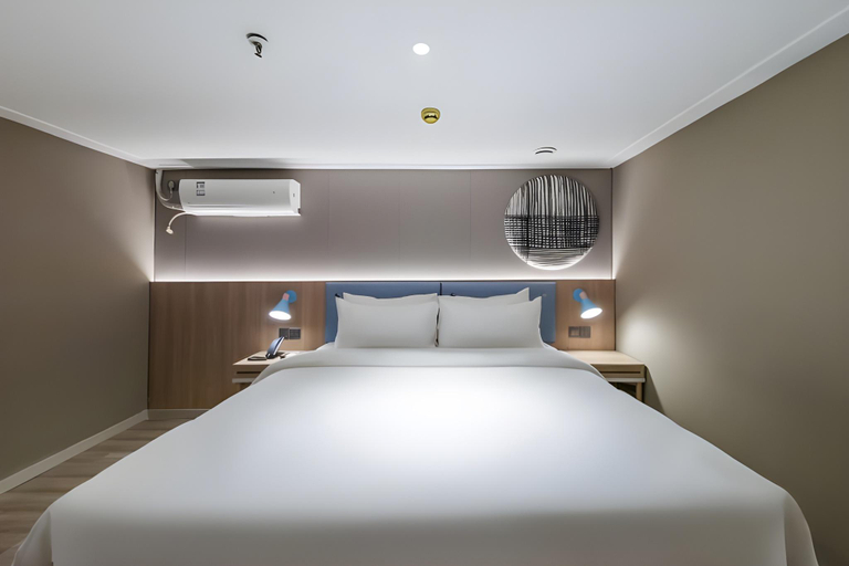 Bedroom 2, Home Inn Neo Xuzhou Jianguo West Road RT-Mart, Xuzhou