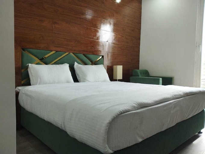 Bedroom 3, Chakrata Inn Resort, Dehradun
