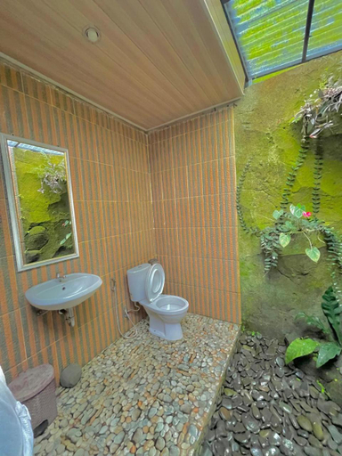 Bathroom 5, Sekumpul Accommodation, Buleleng