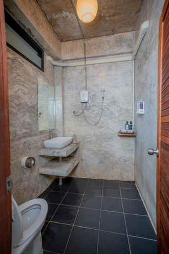 Bathroom 4, The River Life Resort, Sai Yok