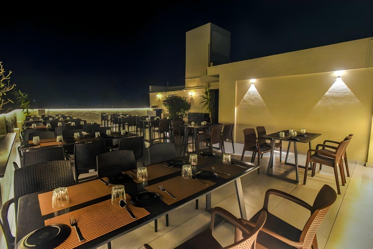 Food & Drinks